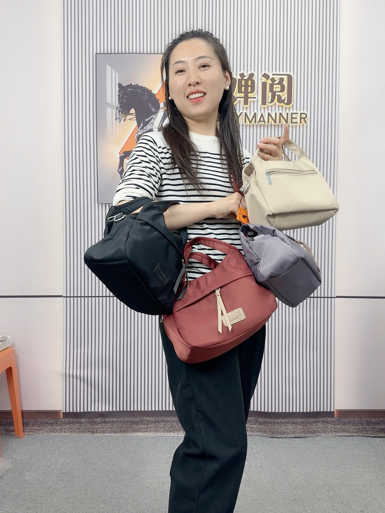 【婵阅】防水大容量包包·米色