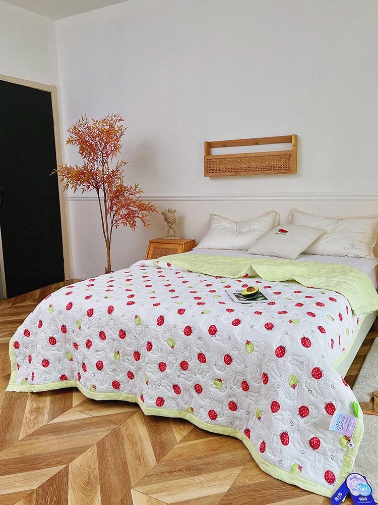 XIAOKISS雅怡丝福利款多功能床盖·草莓