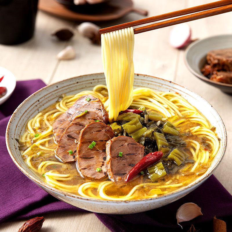 脆爽酸菜牛肉拉面240g盒x3盒箱