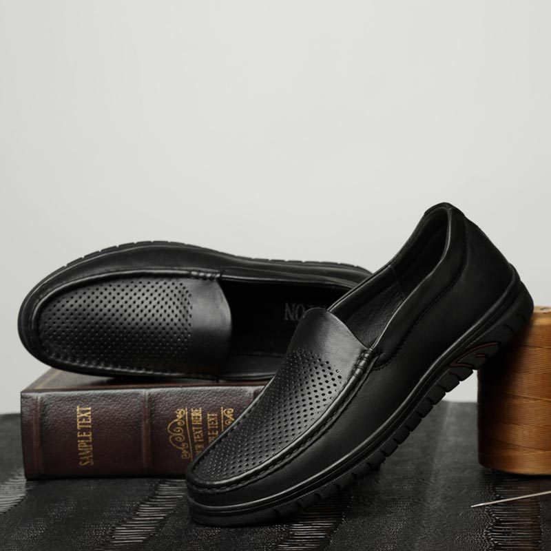 逐旅 头层牛皮打孔套脚款舒适软底男士皮鞋BZL-1646-1·黑色打孔