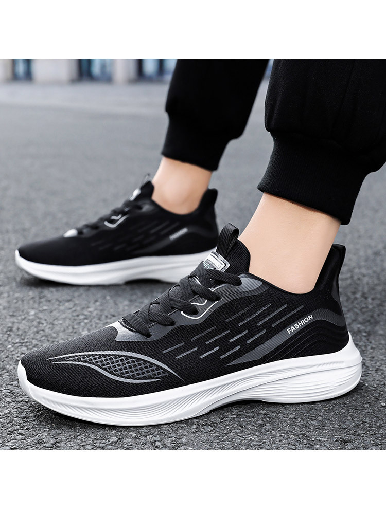 新款时尚超轻减震透气防滑男士休闲运动鞋·白青（PE拉链袋装）