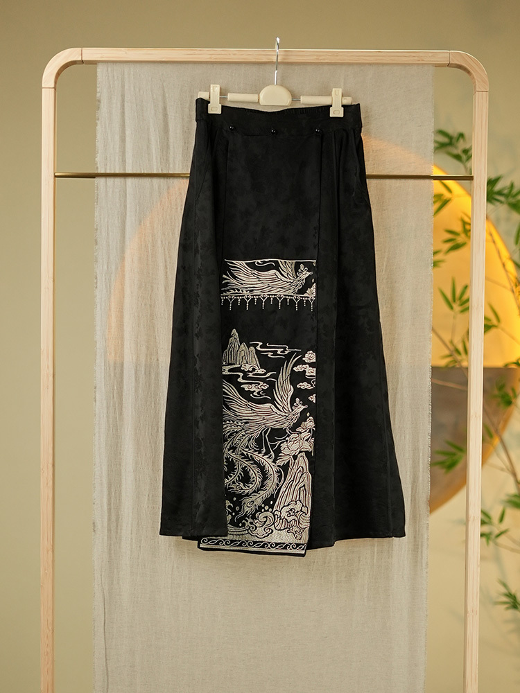 锦传统手工整染香云纱花罗马面裙（送裙压）25068·黑色