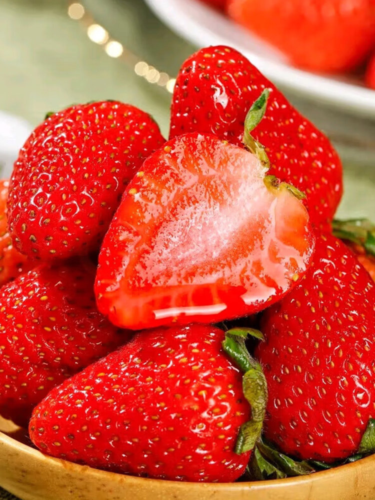 顺丰 山东奶油草莓大果【18-25g】·3斤