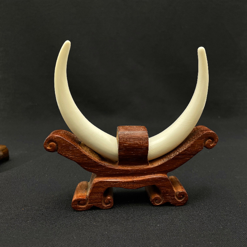 泓铭珠宝猛犸象牙牛气冲天摆件b