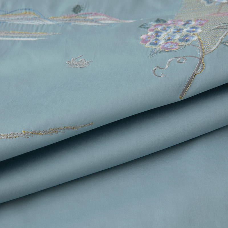 莱薇 全棉80支贡缎长绒棉活性刺绣四件套五尺床·落染-浅蓝
