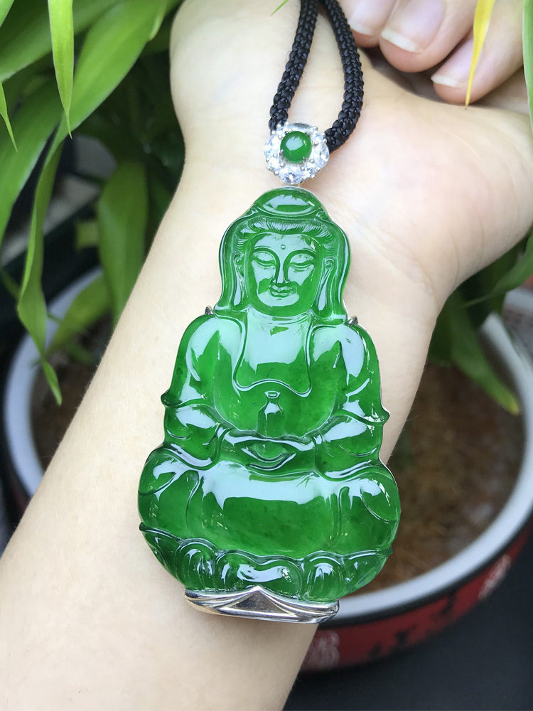 【勐巴拉珠宝】天然翡翠观音吊坠