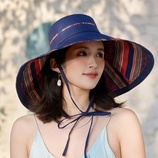 藏青色