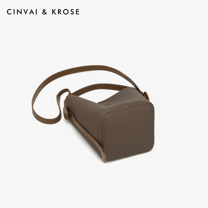 CinvaiKrose 菜篮子女包包水桶包斜挎包腋下包女包B6505·浅灰色