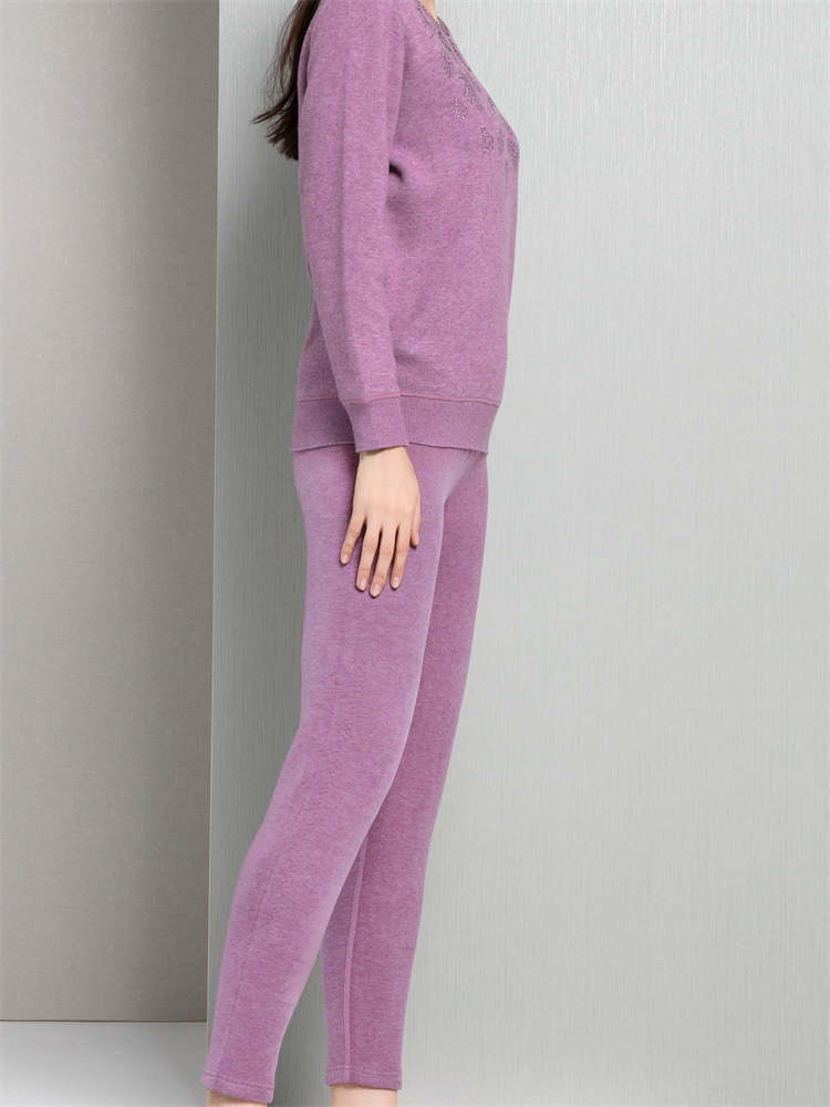 纤丝鸟超柔暖绒套装女士烫钻水滴领套装·浅紫色