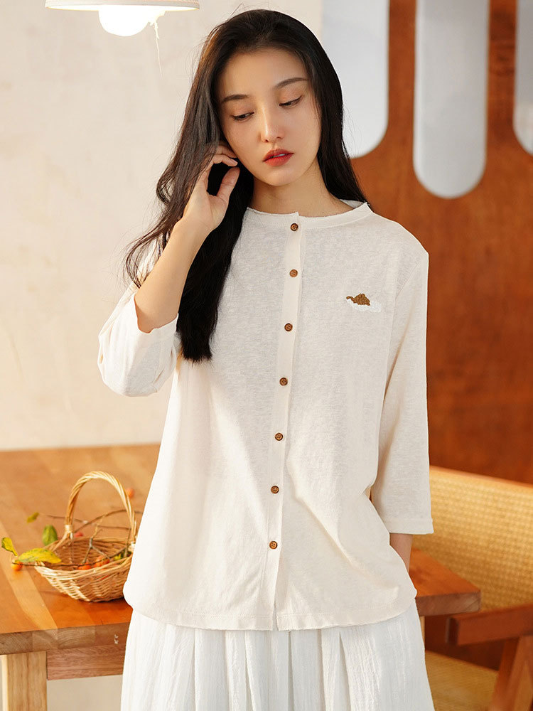 新中式复古圆领刺绣七分袖衬衫6250#·米杏色