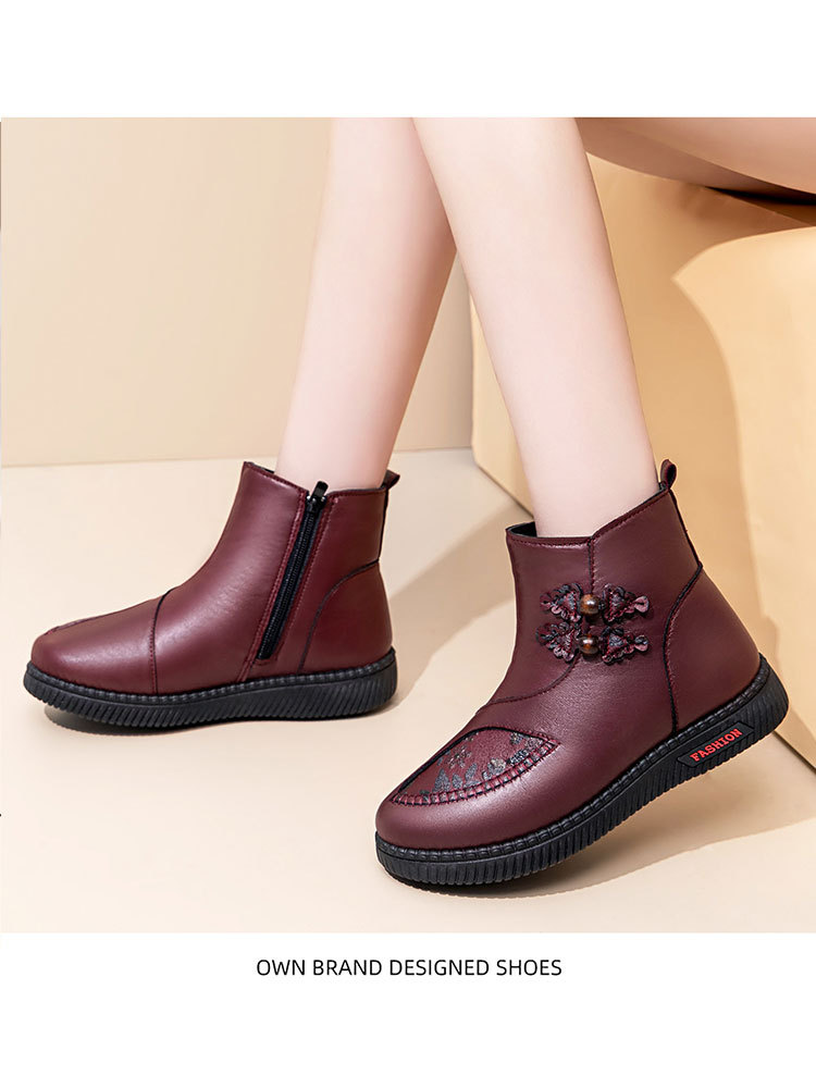 时尚刺绣厚底加绒保暖防滑侧拉链妈妈棉靴·黑色