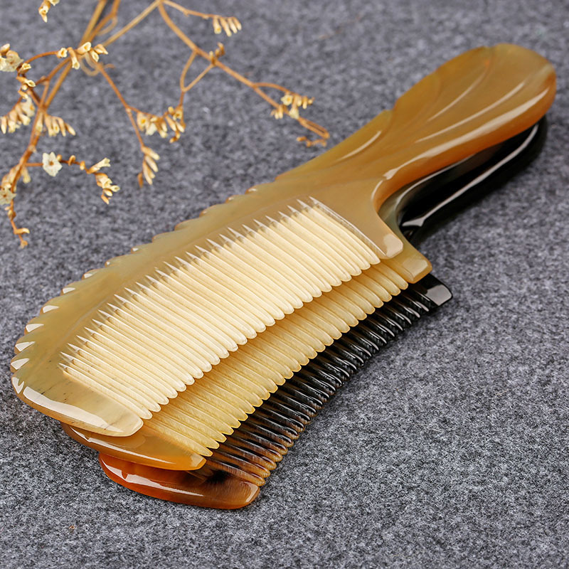 老冯记精选牛角雕刻蝴蝶手柄加厚梳子家用 大号