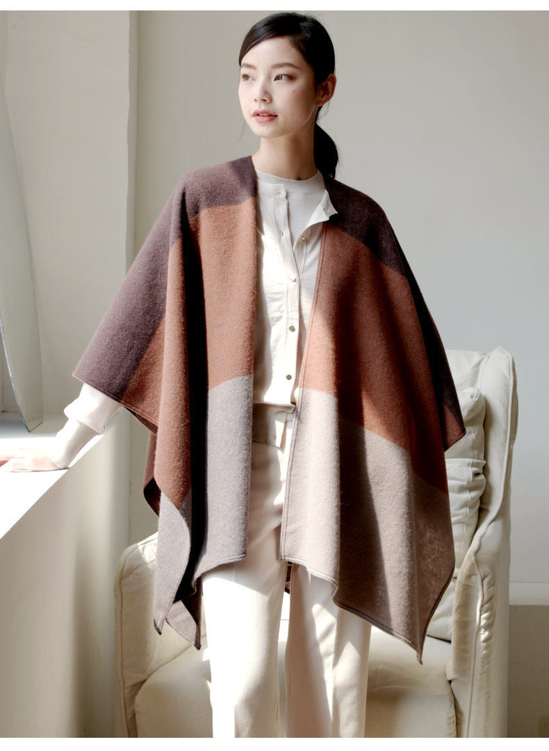 布休依泓凯优雅羊毛披肩斗篷两用外搭加厚围巾蓝灰