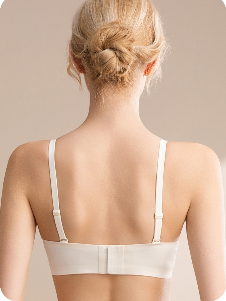 【100蚕丝内里】雅美乔轻薄蕾丝花边文胸2611·黑色