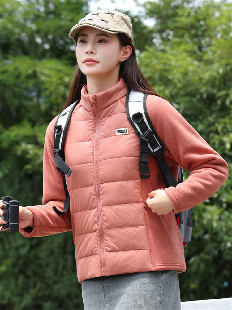 纤丝鸟时尚外穿轻保暖女士拼接绒暖上衣·蜜酱红