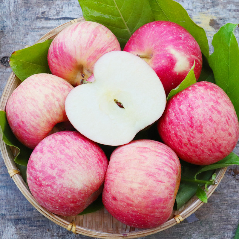 高山红富士苹果5斤现摘现发香甜多汁可口