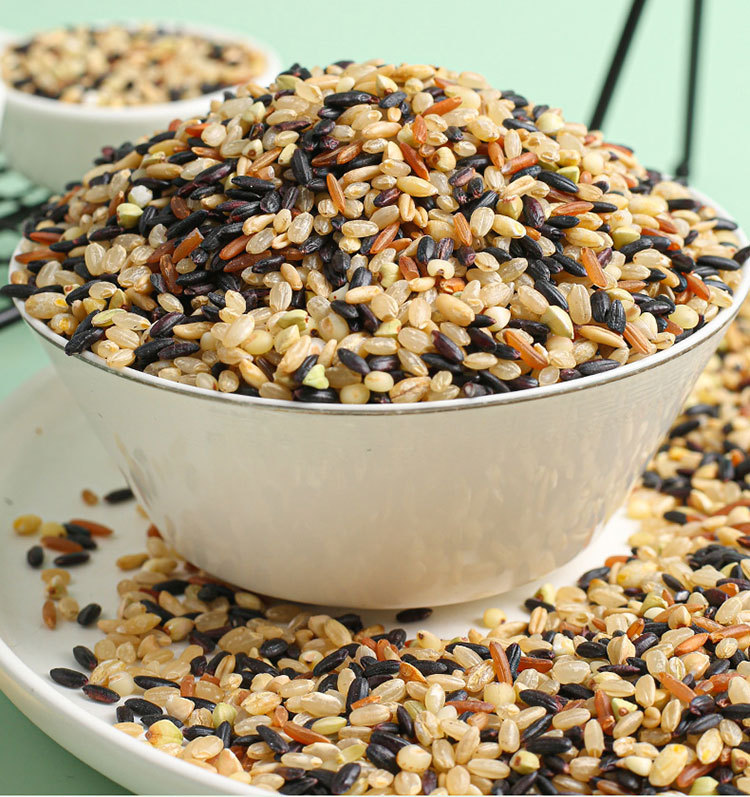 七色糙米收到后就做着吃了,好吃.