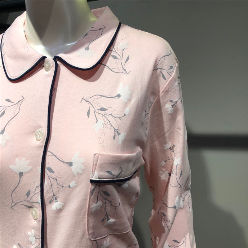 纤丝鸟温馨优雅女士印花开衫套装·19347-粉印花