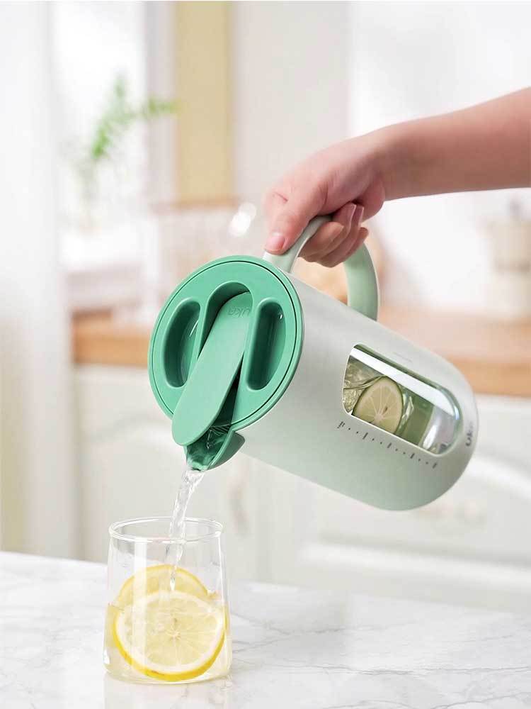 UKA自开合玻璃防尘冷水壶1.6L.默认