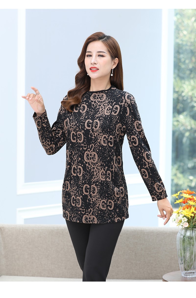 首页 服饰 女装 上衣 kingfovlvn菁夫人双g款上衣