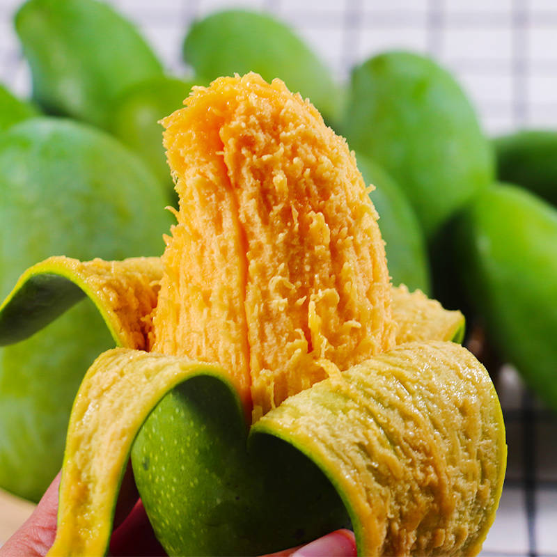 【桂七香芒净重8斤,新鲜现摘,果肉细腻,甜蜜多汁