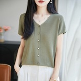 茶绿色