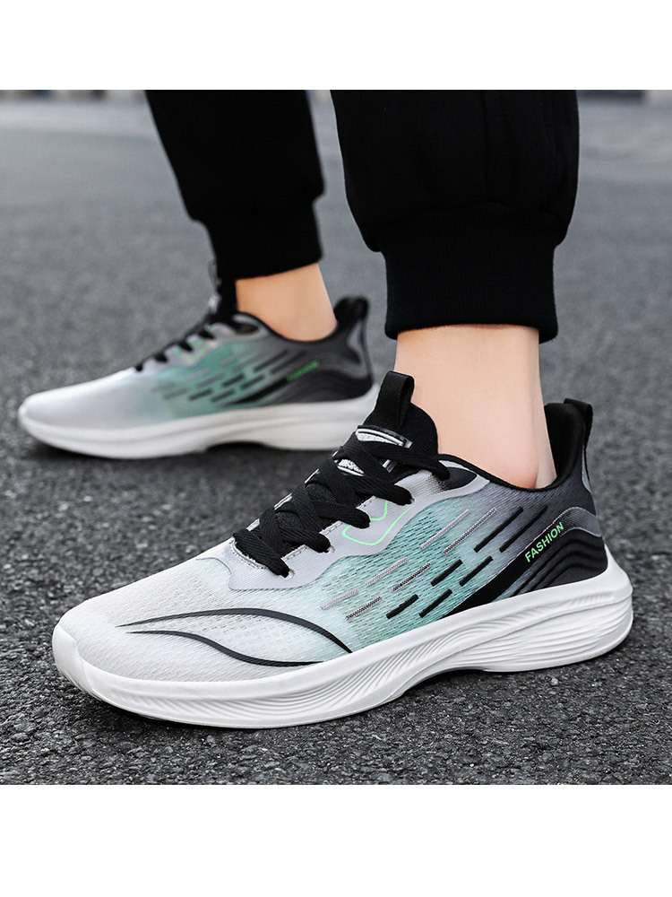 新款时尚超轻减震透气防滑男士休闲运动鞋·白青（PE拉链袋装）