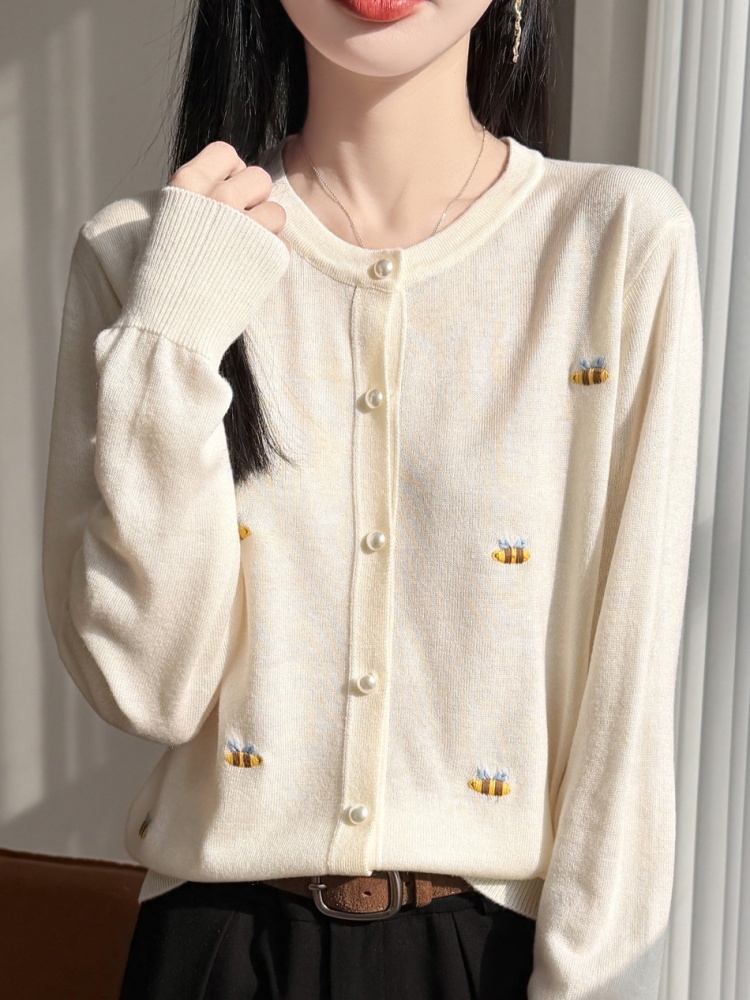 【精纺羊毛】特舒甜美小蜜蜂刺绣开衫针织衫TS2183·白色