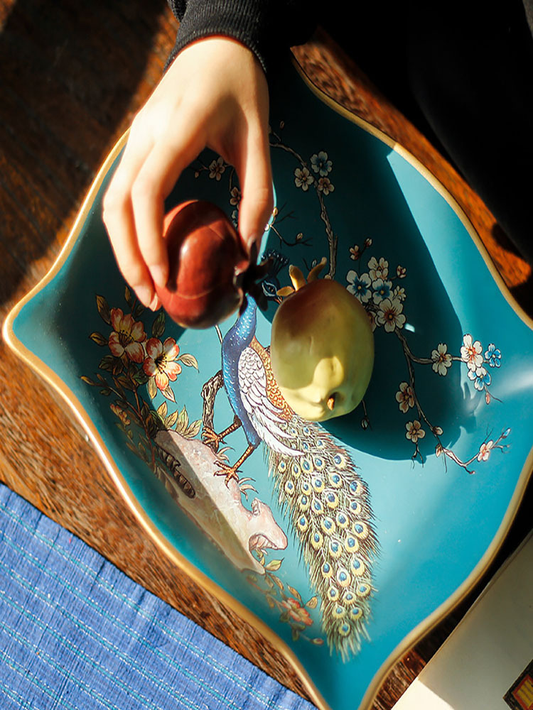新中式新品浅蓝孔雀仿古创意陶瓷果盘