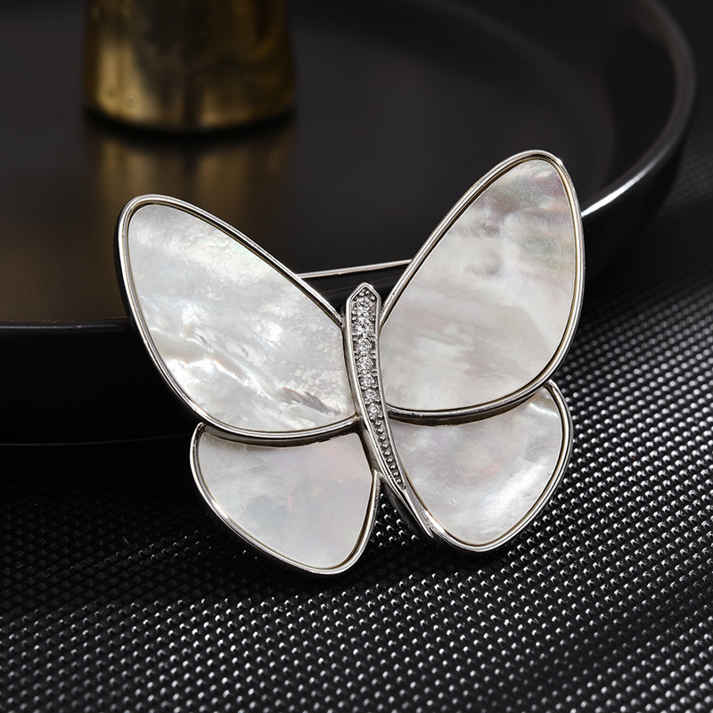 点睛配饰！【天然贝母】铜制时尚胸花·银色蝴蝶