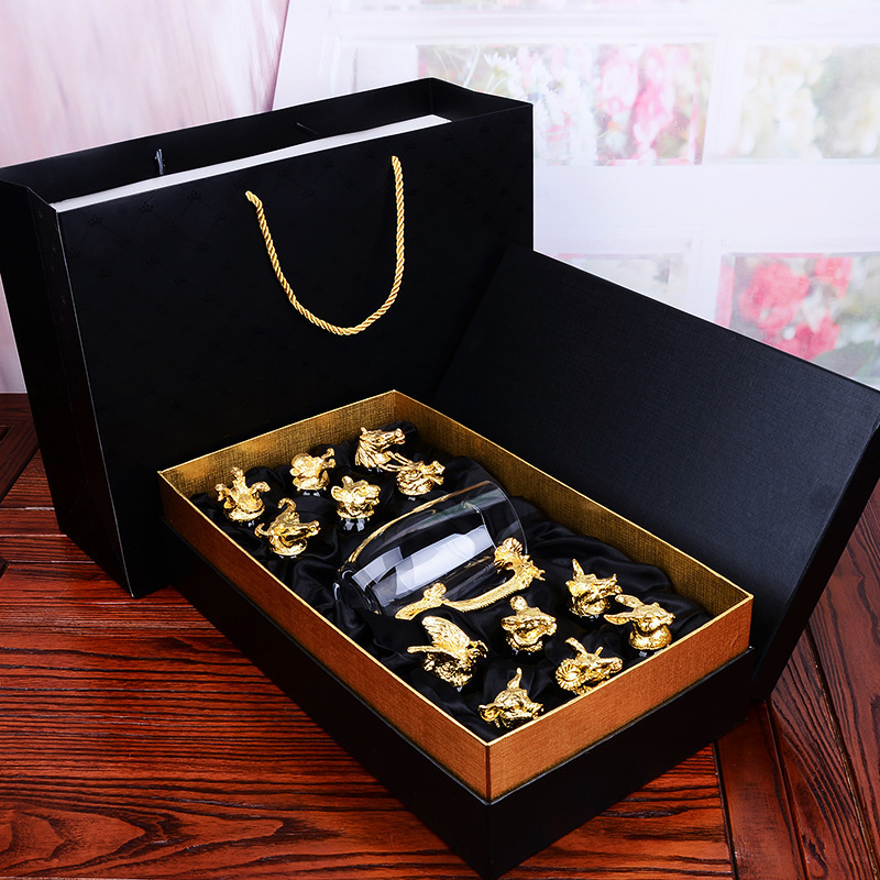 中式高档12生肖白酒杯带分酒器礼盒套装