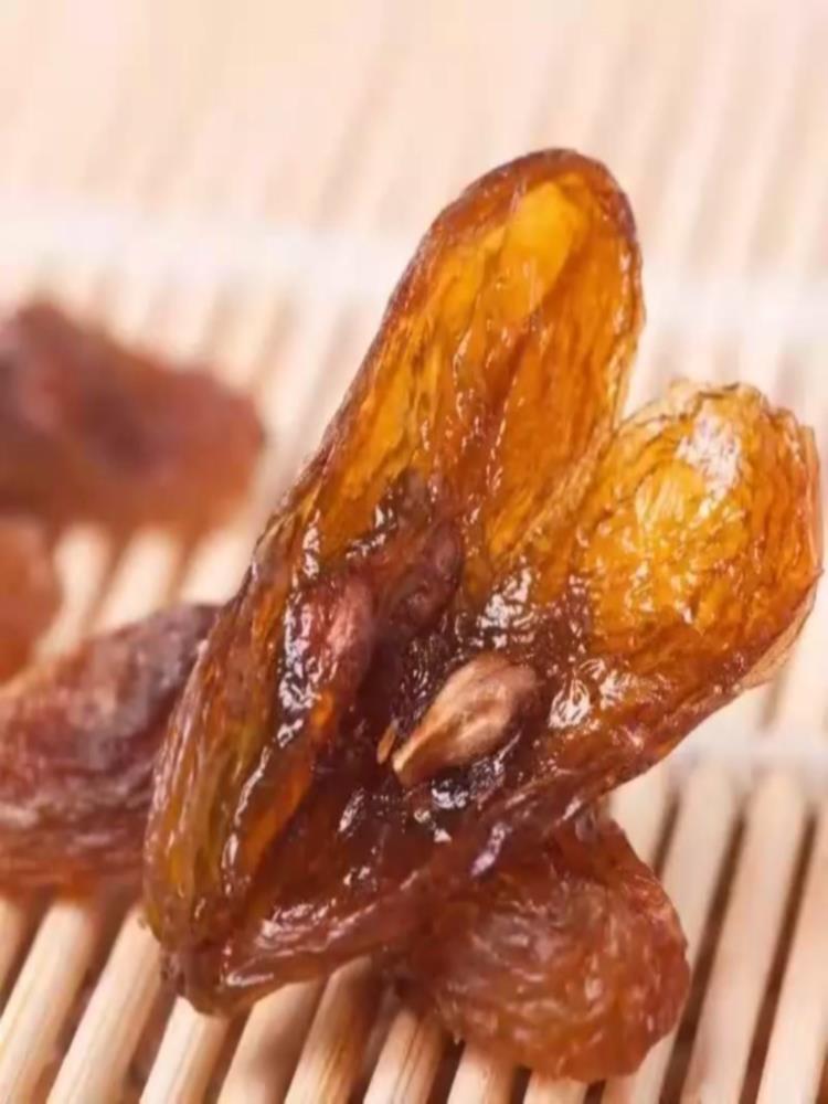 【新疆特产】吐鲁番葡萄干 250g*4袋 自然晾晒风干  红香妃葡萄干