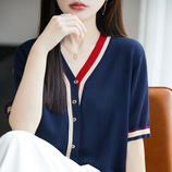 藏青色