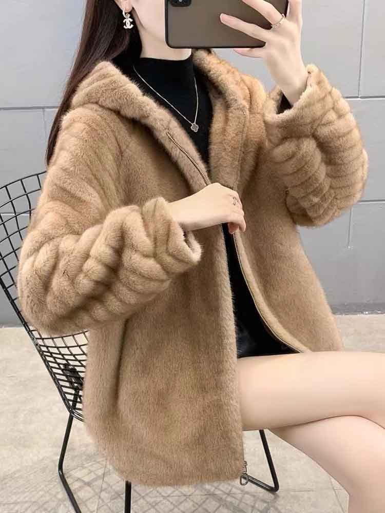 米彩微姿 中长款休闲廓版雪兰貂连帽皮草外套·优雅棕
