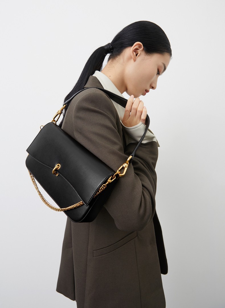 尺寸:s规格参数包包*1商品清单charles&keith 女包ck2-20270602翻盖单