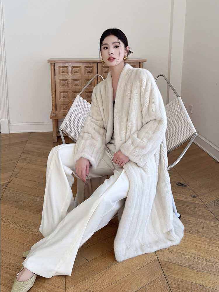 米彩微姿 奢暖天鹅绒小母貂V领全抽长款大牌水貂大衣·珍珠本色