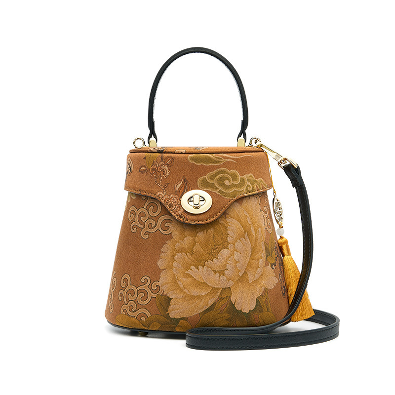 布休依-泓凯-新中式国风复古牡丹花桑蚕丝手提包·棕色-凝香