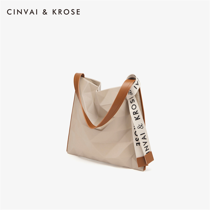 CinvaiKrose 包包潮女包小众设计大容量托特包单肩腋下包B6225·黑色