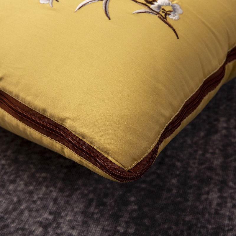 KATES HOME60S新疆长绒棉贡缎新中式绣花抱枕被1只·鸟语花香