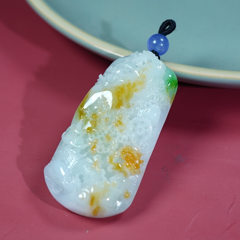 美润珠宝翡翠三色山水挂件