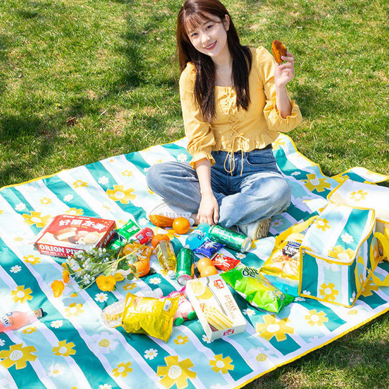 户外郊游用品野餐垫加厚野外垫便携春游草坪防潮垫·绿色太阳花