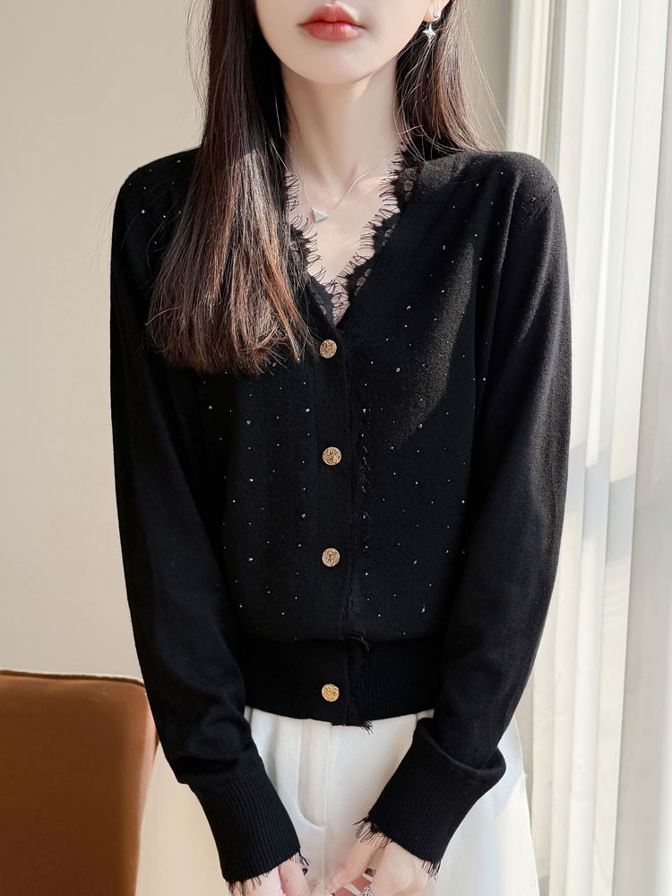 新款精纺羊毛蕾丝拼接设计感洋气显瘦百搭针织上衣·黑色