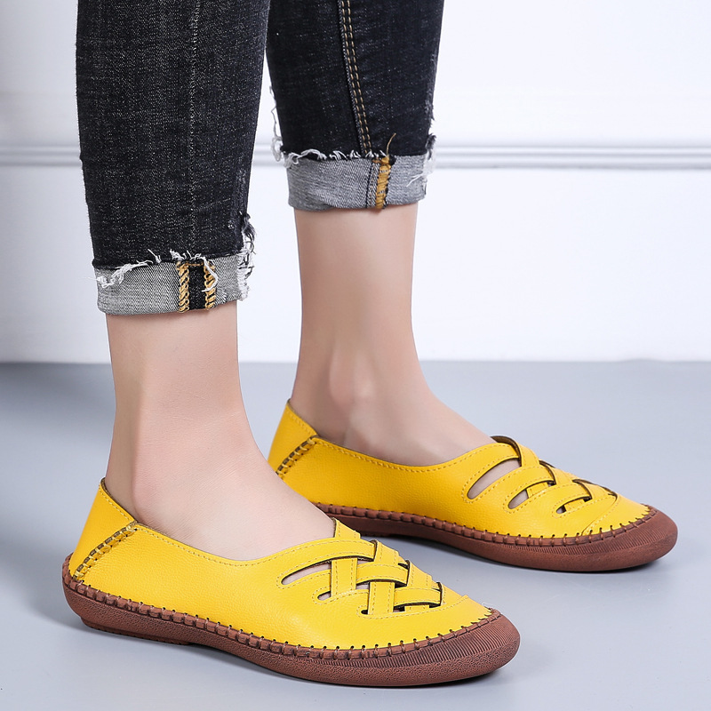 玉露浓 牛皮平底镂空浅口时尚乐福鞋·黄色