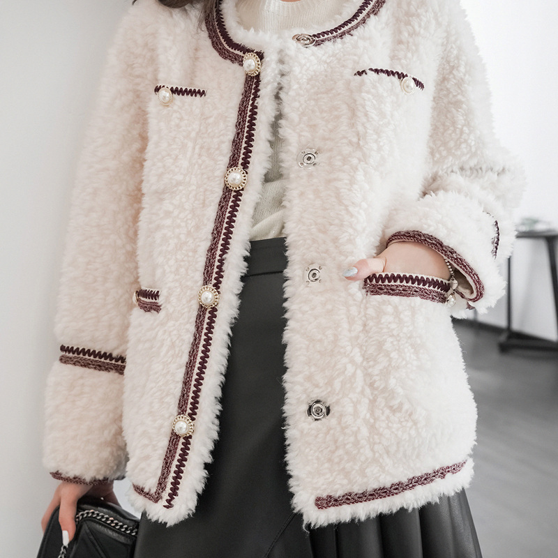 安柘娜冬季新款海宁羊毛皮草外套女圆领羊毛大衣 经典小香风款K80666·米白