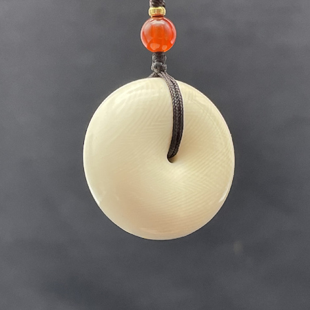 泓铭珠宝猛犸象牙冰料小平安扣