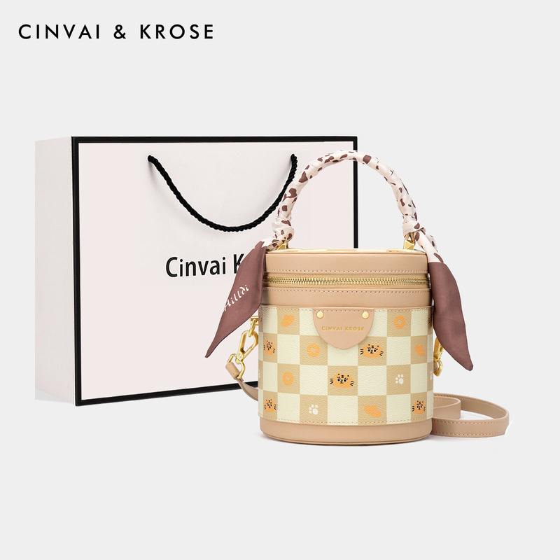 CinvaiKrose 水桶包包女斜挎包爆款手提单肩包女包小圆包C6337·卡其色