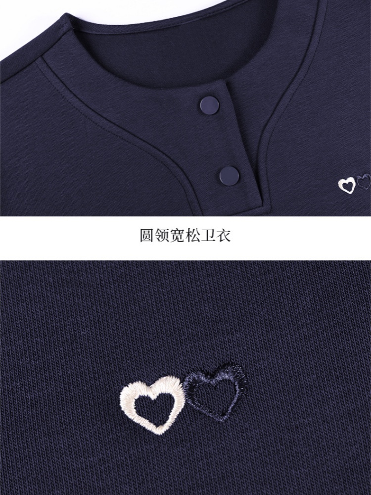 轩凌子别致圆领爱心刺绣卫衣XS82610010·花灰色