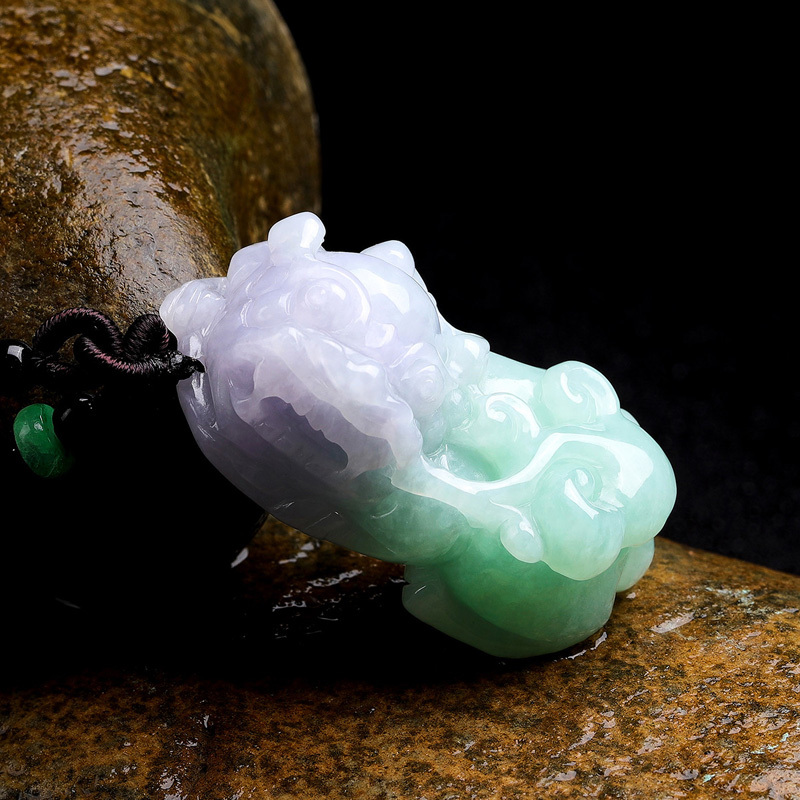 老冯记冰种料老种细水润色好春带彩翡翠霸王貔貅挂件