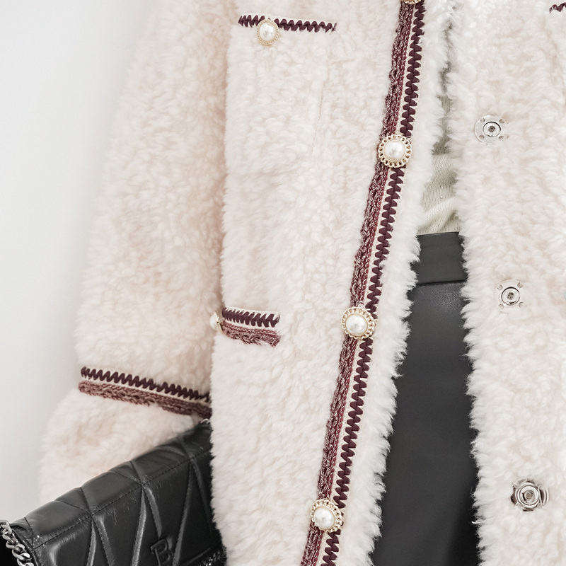 安柘娜冬季新款海宁羊毛皮草外套女圆领羊毛大衣 经典小香风款K80666·米白