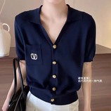 藏青色